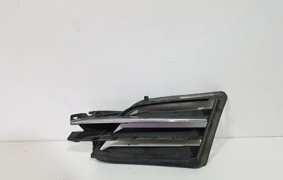 Tesla Model S Radiator trim 1057851-00-I GRG