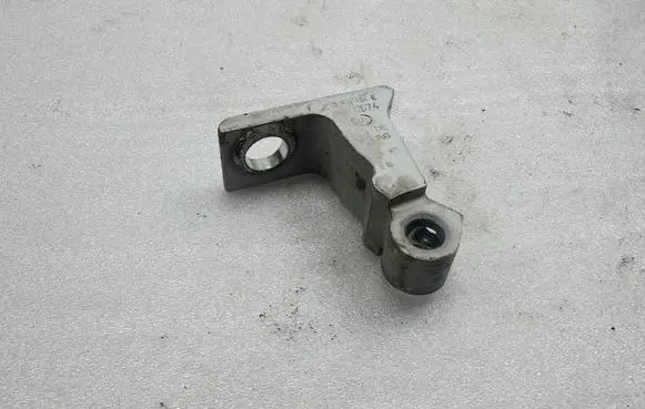 Audi A3 S3 8V Front door upper hinge 8X0831404E 8X0831404
