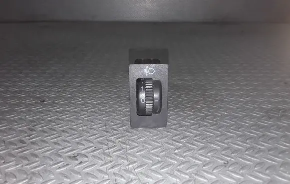 Toyota Corolla Verso AR10 Headlight level height control switch