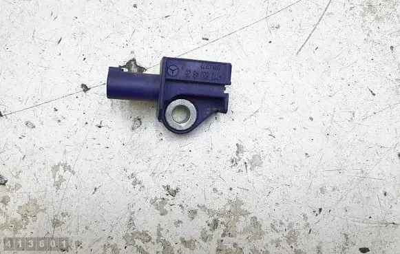 Mercedes-Benz E C207 W207 Fuel cut-off switch a2128204926