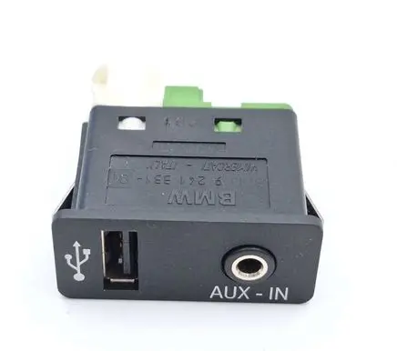BMW X1 E84 USB socket connector 9241331 84109241331