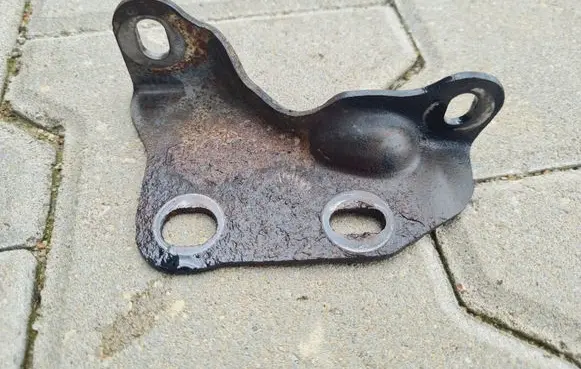 Other engine bay part