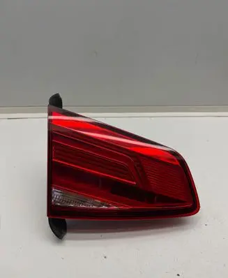 Volkswagen PASSAT B8 Tailgate rear/tail lights