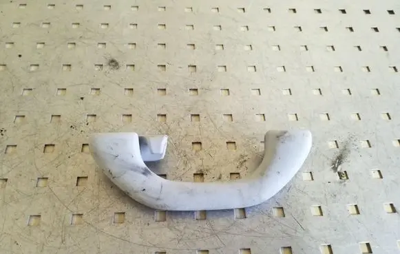 Rear interior roof grab handle