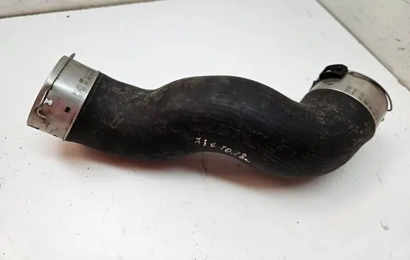 Intercooler hose/pipe