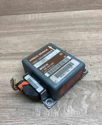 Audi A4 S4 B5 8D Airbag control unit/module 8A0959655B 0285001037