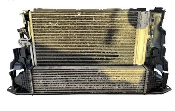 Volvo V60 Intercooler radiator 31367277 31368505