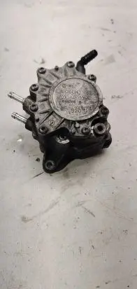 Volkswagen PASSAT B6 Vacuum pump 03G145209c