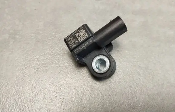 Volkswagen Amarok II Airbag deployment crash/impact sensor L1TT14B006AA