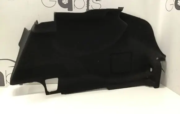 Trunk/boot lower side trim panel