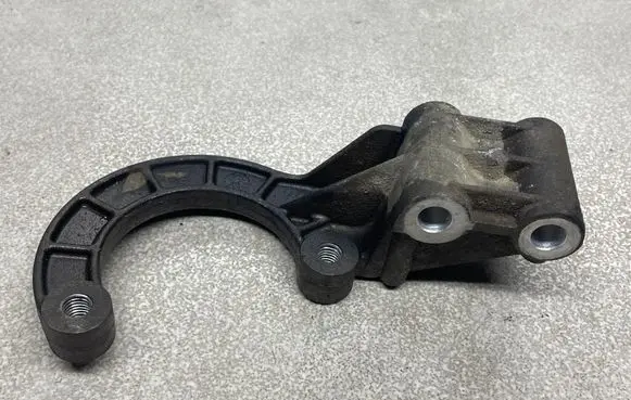 Opel Insignia A Front differential bracket 55587529