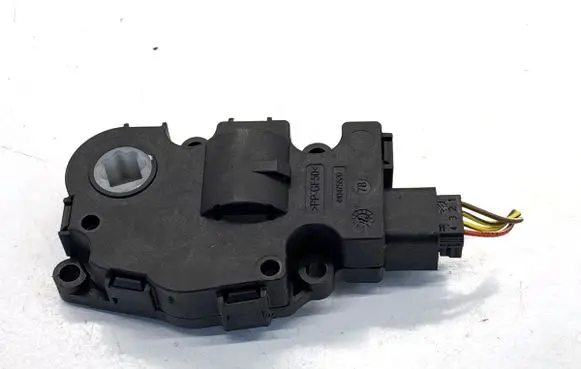BMW 2 F45 Air flap motor/actuator EFB492