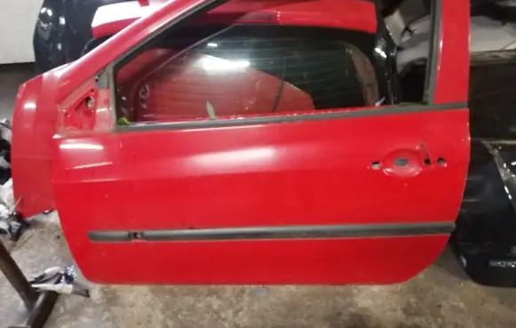 Renault Clio III Door (2 Door Coupe) 