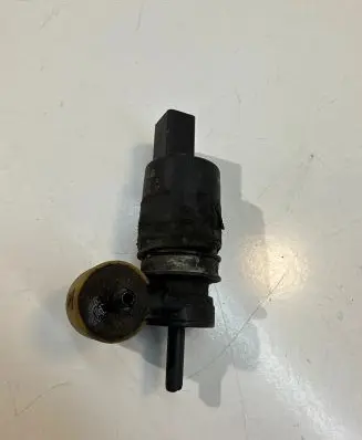 Audi A6 S6 C6 4F Windscreen/windshield washer pump 1T0955651A