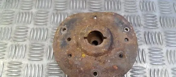 Ford Mondeo MK IV Coil spring mount 