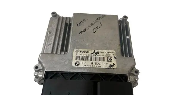 BMW 3 E90 E91 Engine control unit/module 0281016069 030218118 8506375