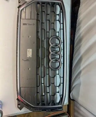 Audi SQ2 GA Front bumper upper radiator grill 81A853651 70327