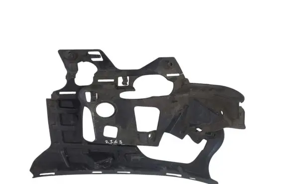 Front bumper mounting bracket