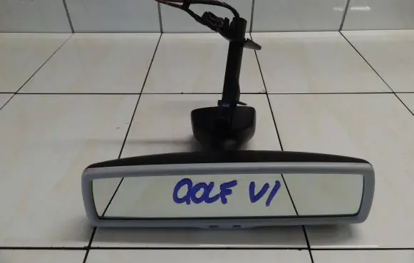 Volkswagen Golf VI Rear view mirror (interior)