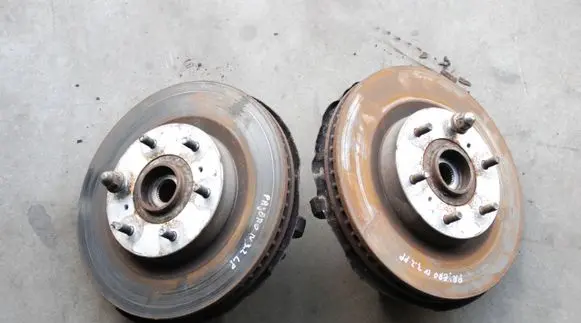 Mitsubishi Pajero Front wheel hub XXX 170KM