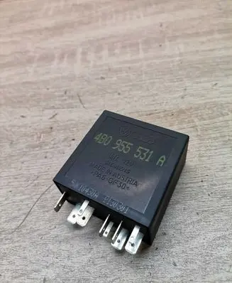 Volkswagen PASSAT B5.5 Other relay 4B0955531A 72WA401