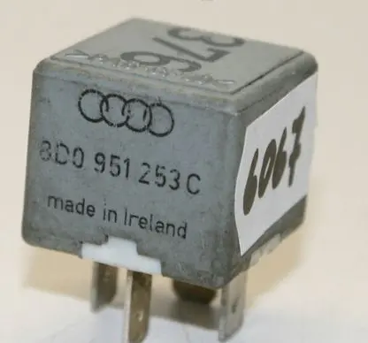 Audi A4 S4 B5 8D Other relay 8D0951253C