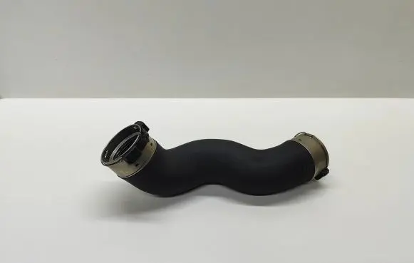 BMW 5 F10 F11 Intercooler hose/pipe 851650901 8516509 11279412