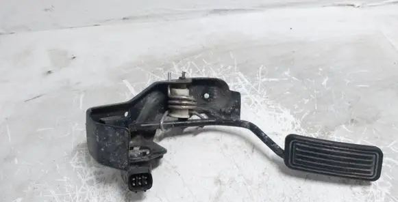 Pontiac Vibe Accelerator throttle pedal