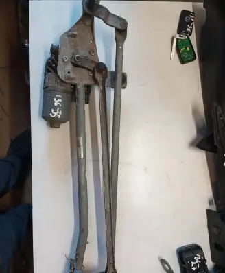 Volvo XC60 Front wiper linkage and motor 30753514
