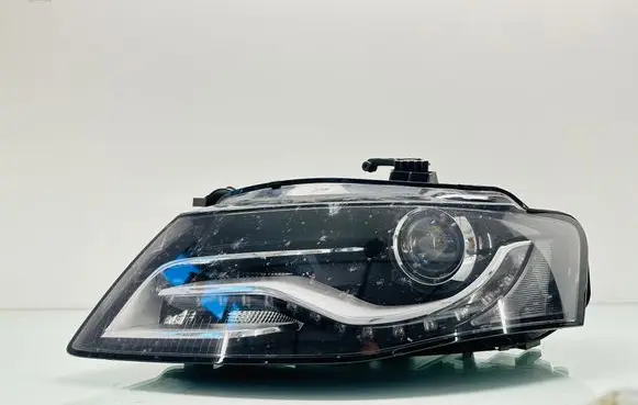 Audi A4 S4 B8 8K Headlight/headlamp 1307023425 LE07A6164 711307022798
