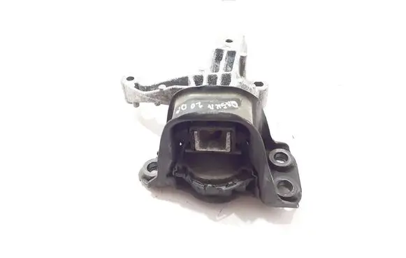 Nissan Qashqai Engine mount bracket 112320940R