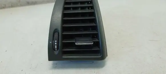 Mercedes-Benz Vito Viano W639 Dashboard side air vent grill/cover trim A6398300254 6398300254