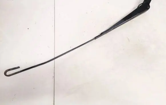 Ford Mondeo Mk III Front wiper blade arm 1s7117526cb