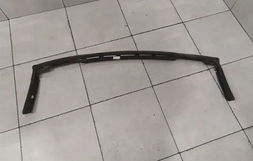 Audi R8 42 Front door rubber seal 427845353
