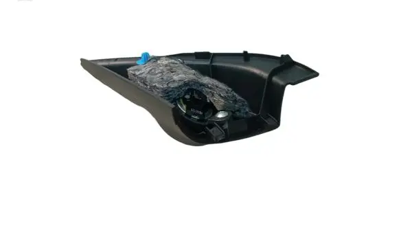 Front door high frequency speaker