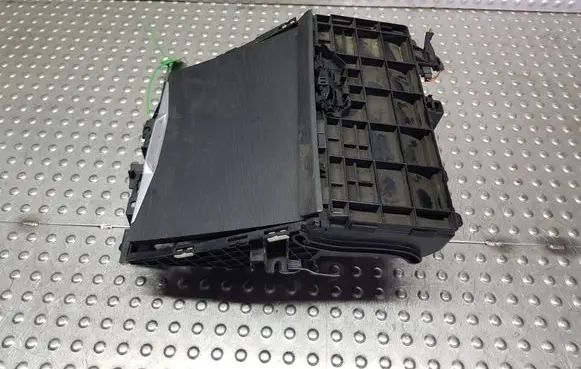 BMW 3 G20 G21 Glove box central console S26372295 6806796