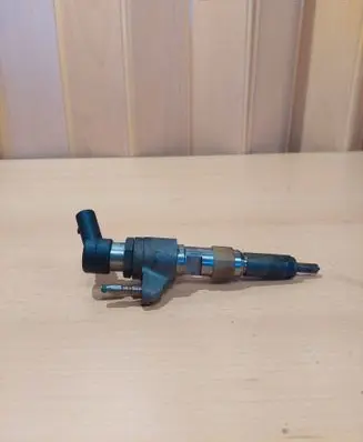 Volvo V60 Fuel injector 9674973080 50274V05 62818