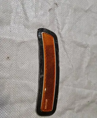 BMW i3 Front reflector 7295690