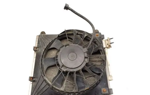 Tesla Model S A/C cooling radiator (condenser) 6008357-00-E
