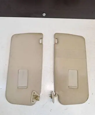 Mitsubishi Pajero Sun visor