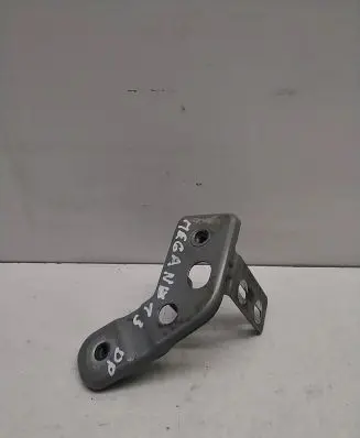 Fender mounting bracket