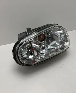 Volkswagen Golf IV Headlight/headlamp 4411130L