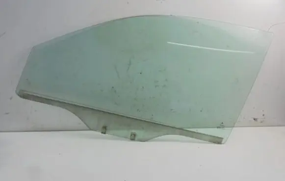 Mitsubishi Space Star Front door window glass four-door 