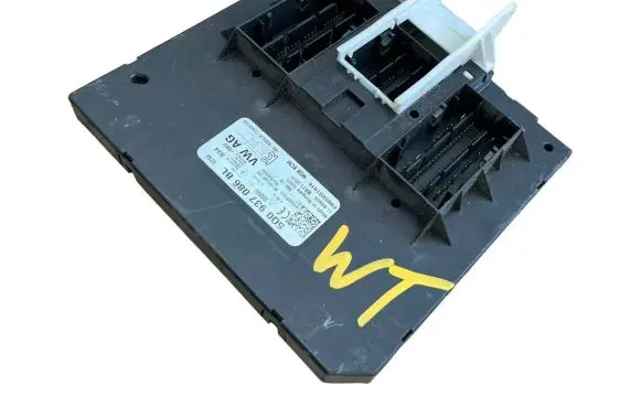 Volkswagen Touran III Comfort/convenience module 5Q0937086BL F005V01916 0281004016