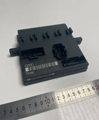 Audi A8 S8 D3 4E Comfort/convenience module 4E0907279C
