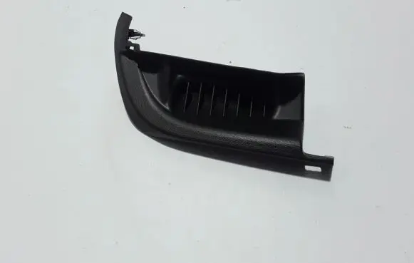 Volvo C40 Tailgate/trunk side cover trim 32132438