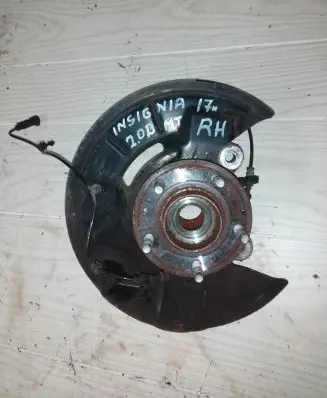 Opel Insignia B Front wheel hub 23384198