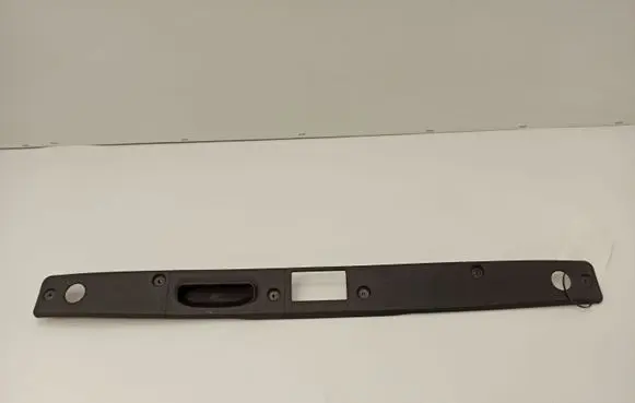 Mercedes-Benz E W211 Tailgate/boot lid lock trim A2117500193
