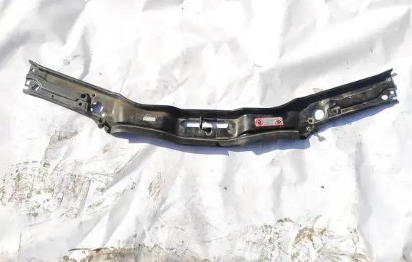 Audi A6 S6 C4 4A Radiator support slam panel