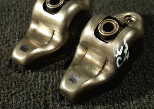 Jeep Grand Cherokee (WJ) Valve rocker arm 